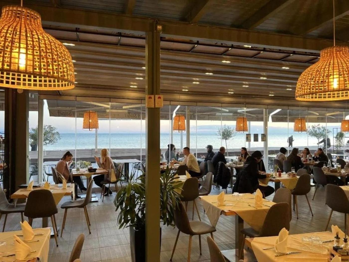Sea View Apartments Dıraç Dış mekan fotoğraf