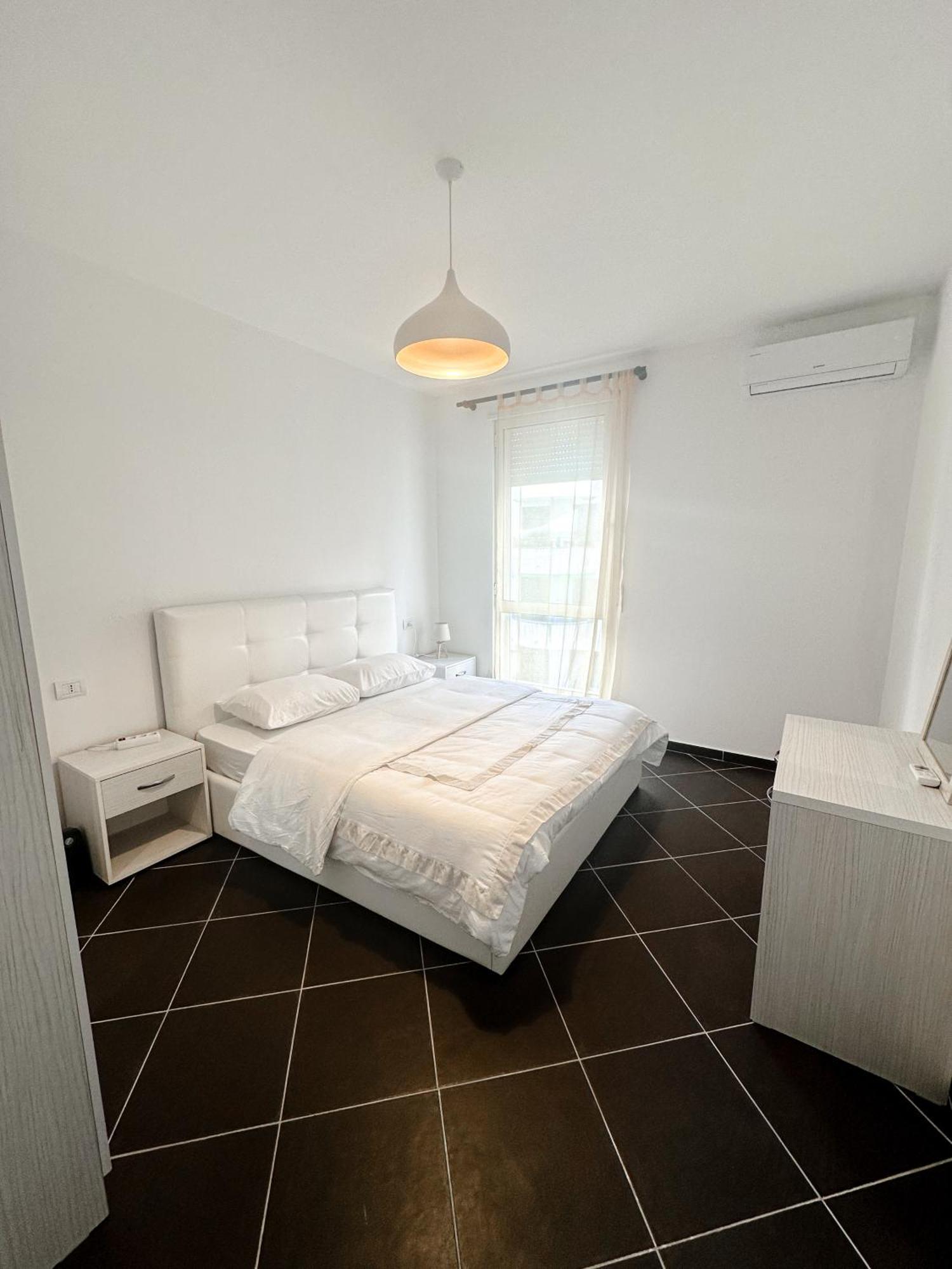 Sea View Apartments Dıraç Dış mekan fotoğraf