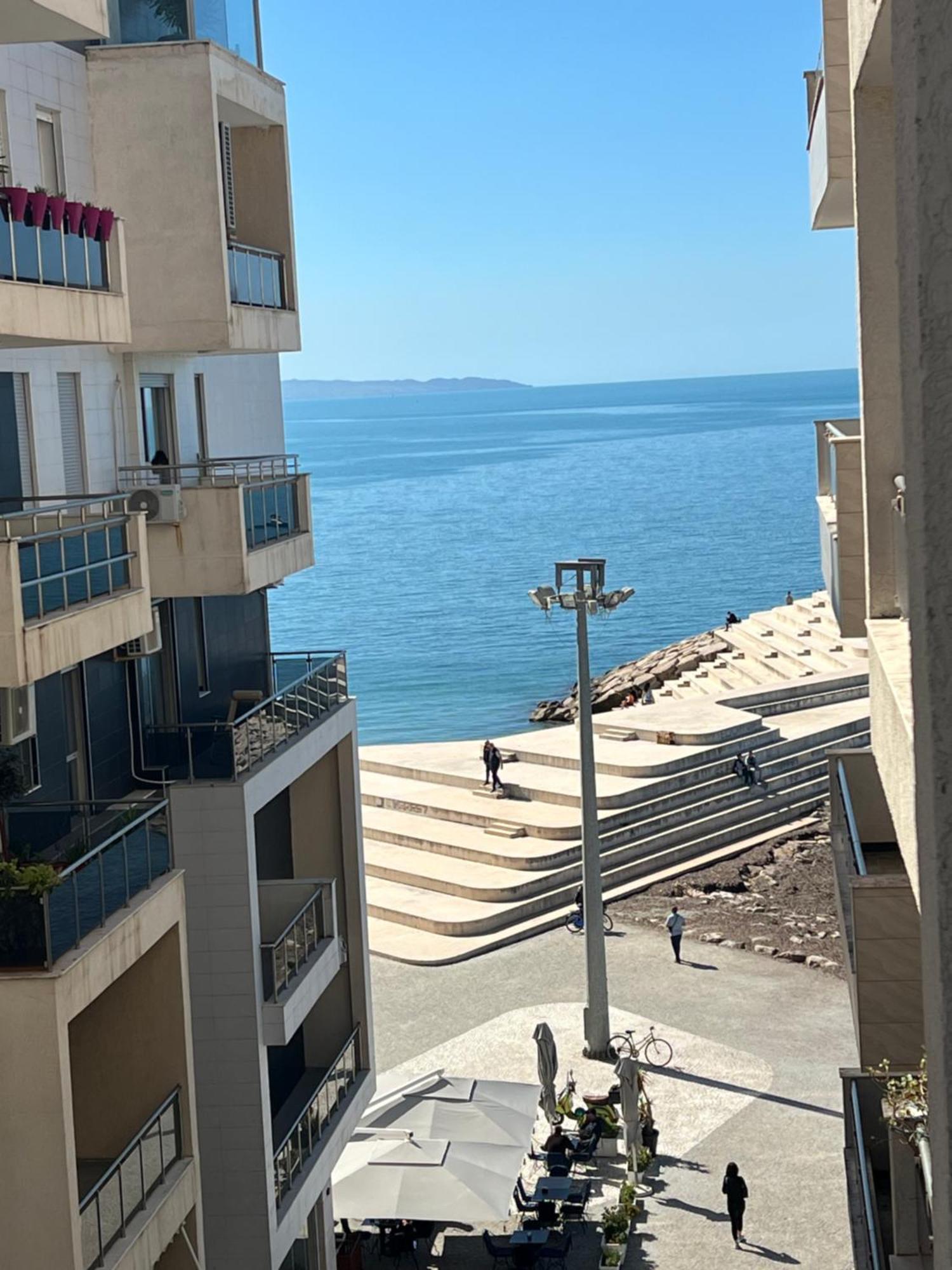 Sea View Apartments Dıraç Dış mekan fotoğraf