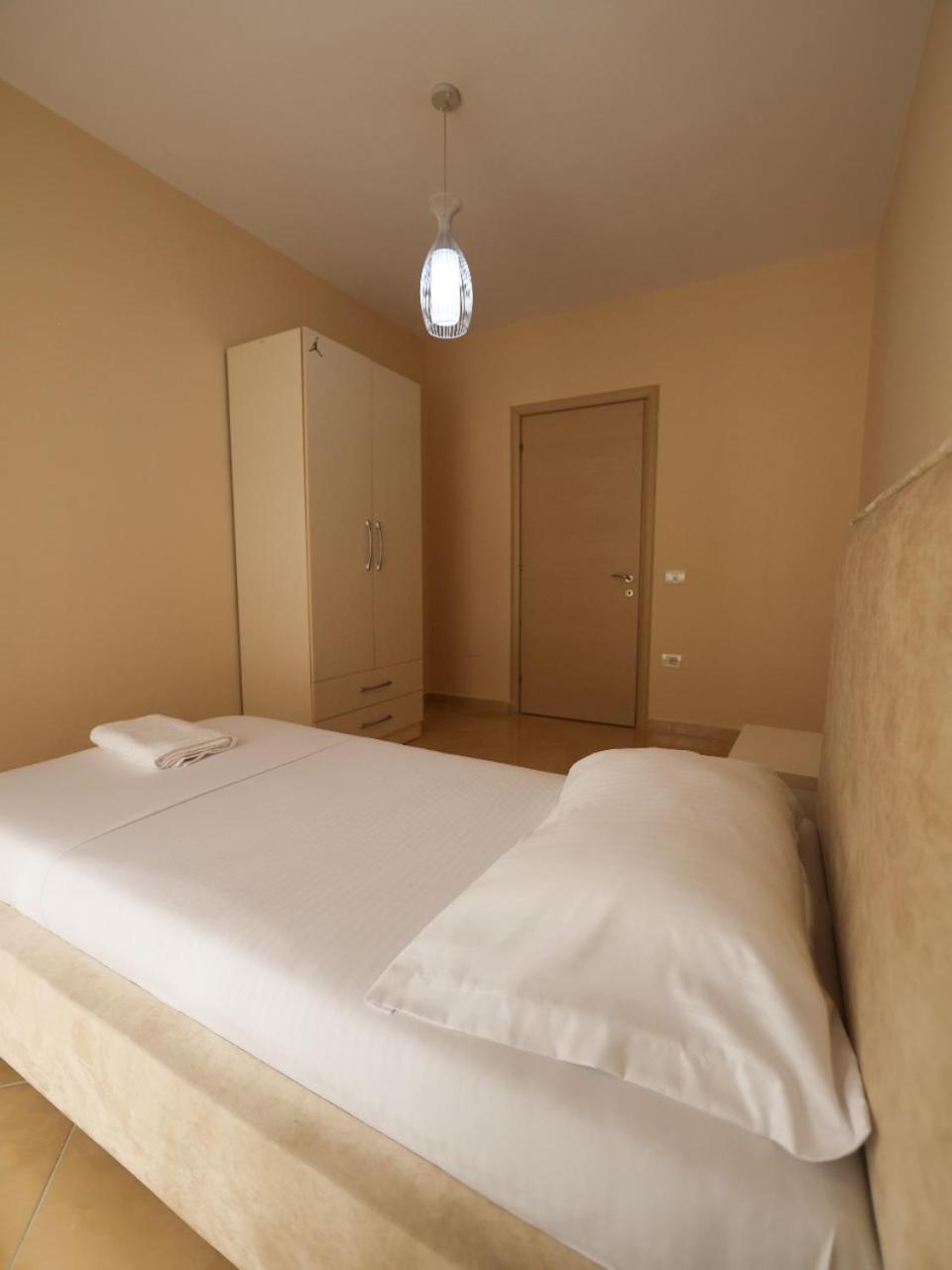 Sea View Apartments Dıraç Dış mekan fotoğraf
