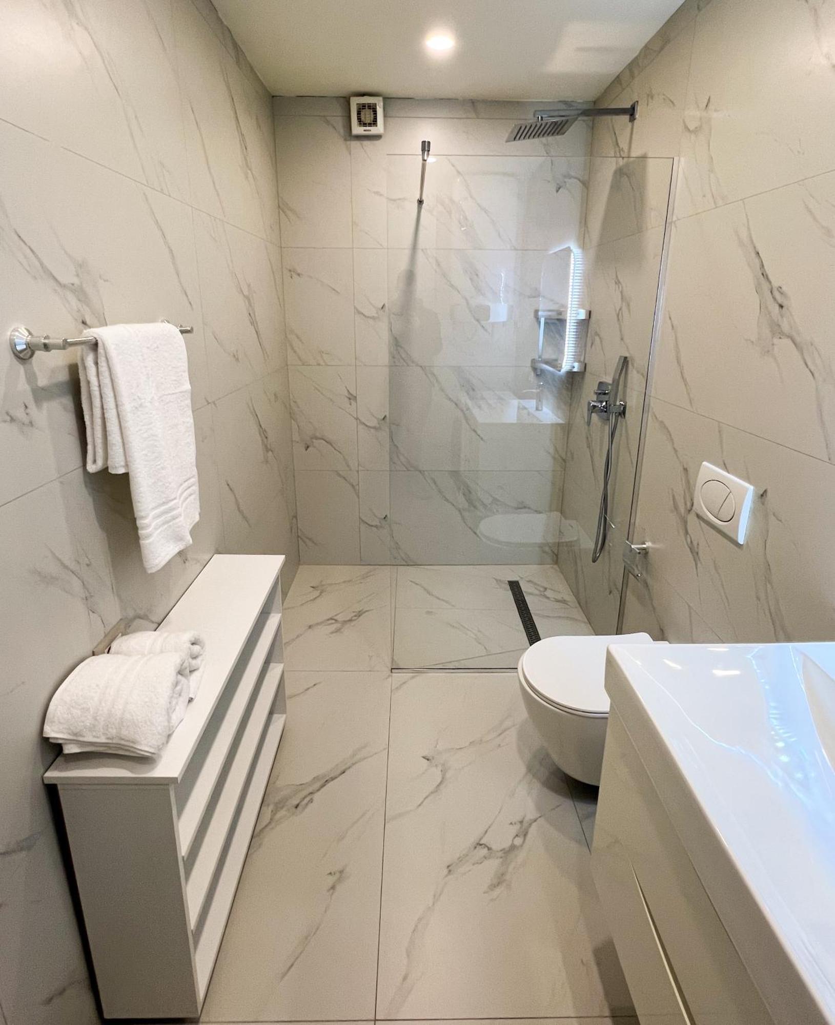 Sea View Apartments Dıraç Dış mekan fotoğraf