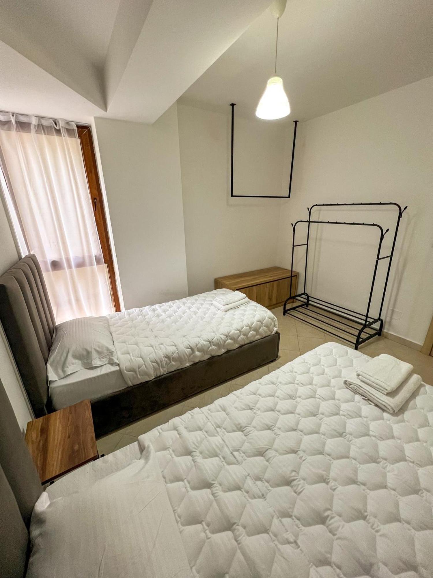 Sea View Apartments Dıraç Dış mekan fotoğraf