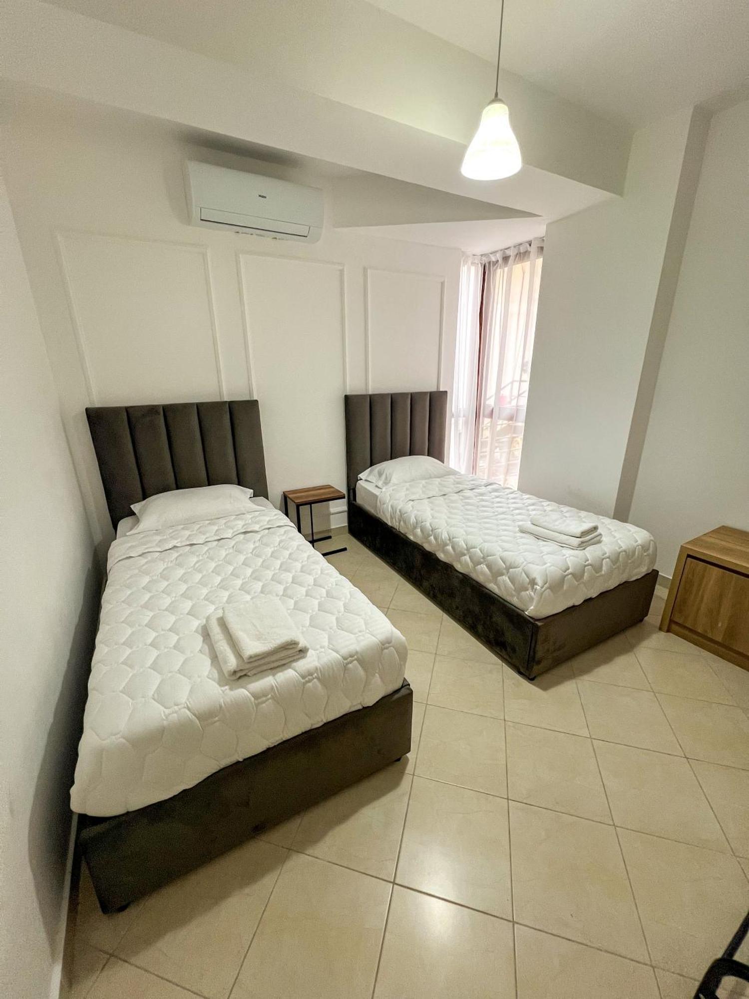Sea View Apartments Dıraç Dış mekan fotoğraf